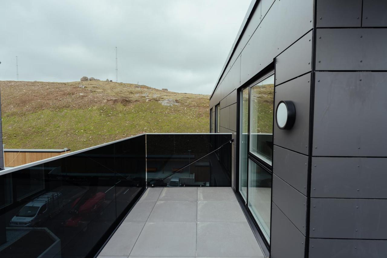 Nordic Swan Aparthotel With Panoramic Seaview Torshavn Exterior photo